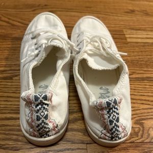 Canvas Sneakers White Casual Slip On Shoes Women's Size 9